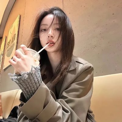 草丛里的羊