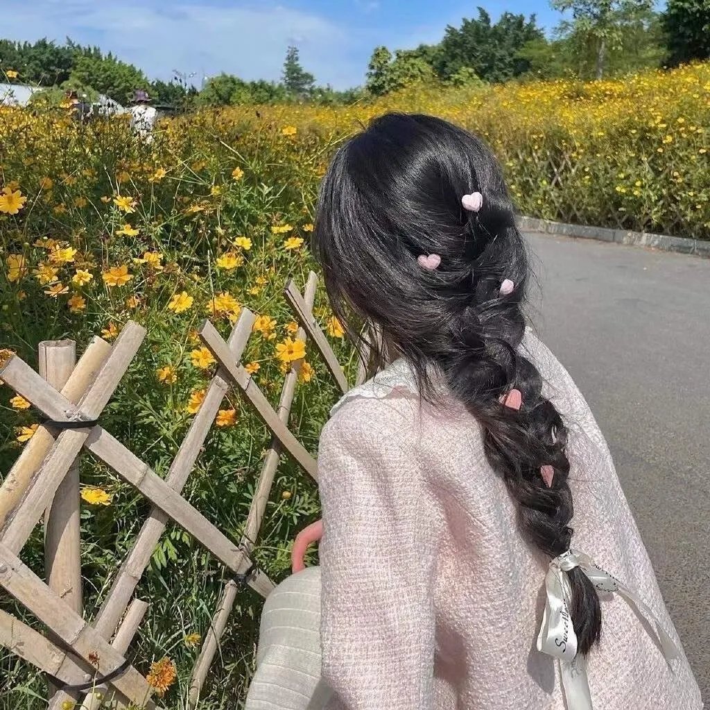春色满梨园